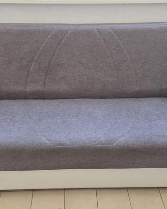 Divano letto tre posti