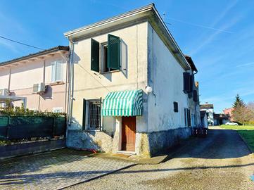 CASA INDIPENDENTE A TORRILE