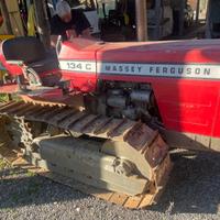 Trattore massey ferguson cingolato
