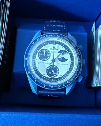 Omexa x swatch super blue moon