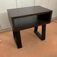 tavolino per elettroniche