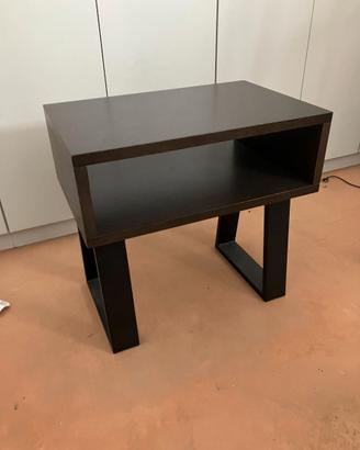 tavolino per elettroniche