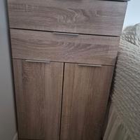 Mobiletto soggiorno/bagno