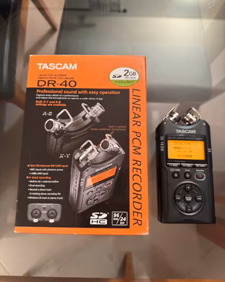 Registratore audio Tascam DR-40 con cavo XLR