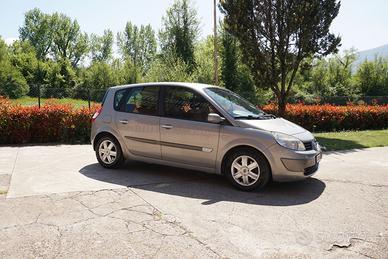 Renault Scenic Serie 2 1.9 dCI