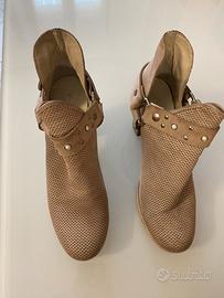 Stivaletto estivo