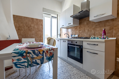 Ascea Marina centro-Corso Elea-250m dalla spiaggia