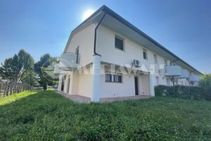 Villa a schiera a Fanna