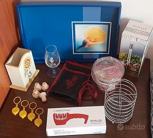 Lotto Cucina Casa: set pranzo con vino - NUOVO