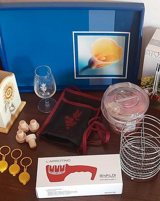 Lotto Cucina Casa: set pranzo con vino - NUOVO