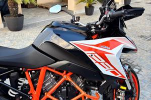 KTM 1290 SUPER DUKE GT 2019 - Full Optional