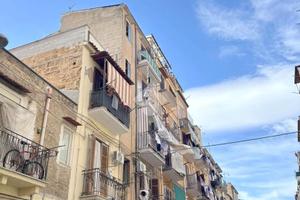 2 LOCALI A PALERMO