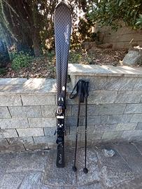 Sci e bastoncini atomic