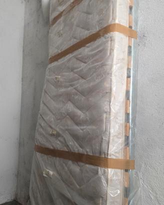 Rete, doghe e materasso singolo