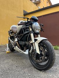 Ducati Monster 696+ Depotenziata a libretto