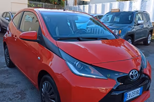 Toyota Aygo 1.0 VVT-i 69 CV 3 porte x-clusiv