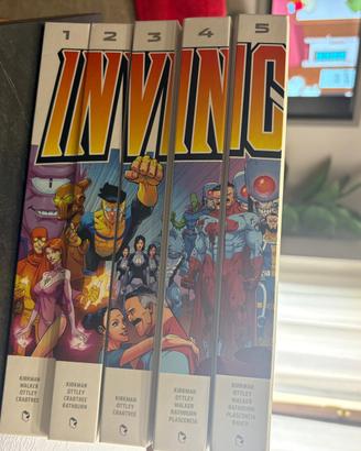 Invincible Omnibus 1-5 – Lotto fumetti