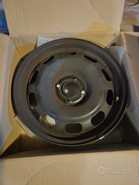 Cerchi in ferro r 16 con copricerchi