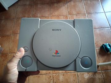 PLAYSTATION PS1 SCPH-5502 FUNZIONANTE CON DIFETTI 