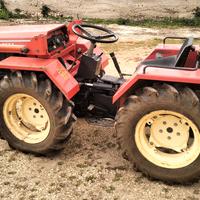trattore agricolo 
