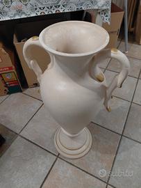anfora in ceramica 