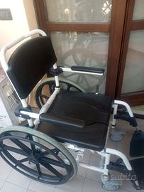 Sedia comoda con ruote grande –  anziani/disabili