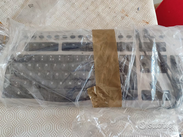 Tastiera PC italiana QWERTY con attacco PS/2