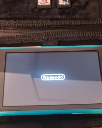 Nintendo Switch Lite + Super Mario + Hogwards