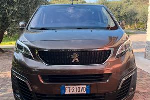 Peugeot traveler van 8 posti