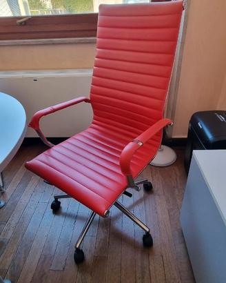 5 sedie in pelle rossa con rotelle