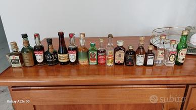 collezione assortita di 17 mignon