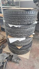 Cerchi e gomme originali Audo Q3