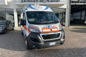 FIAT Ducato 335 2.2 BlueHDi AMBULANZA