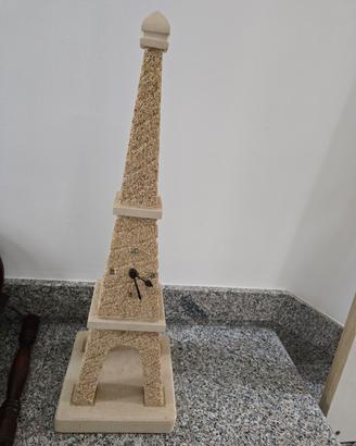 Orologio in pietra leccese