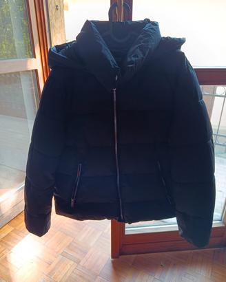 Giacca piumino nero con cappuccio 