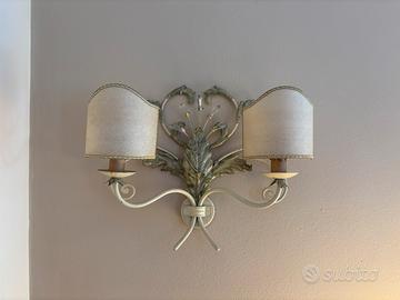 Applique 2 luci verde avorio anticato con paralumi