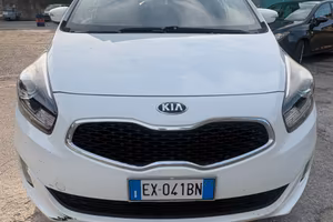 Kia Carens 7 posti