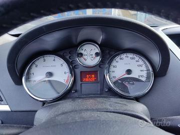 Quadro strumenti PEUGEOT 207 1587cc 16V del 2007