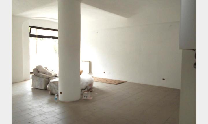 Mondovì (CN) locale commerciale in zona centrale