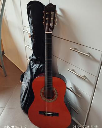 chitarra acustica 