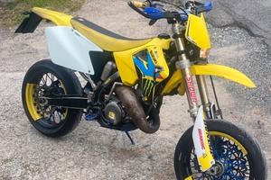 Suzuki RM 125 motard