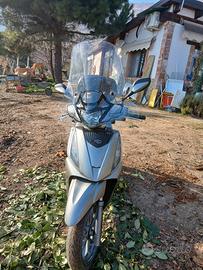 scooter Kymco People GTI 300 2013