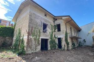 CASA INDIPENDENTE A CERVINARA