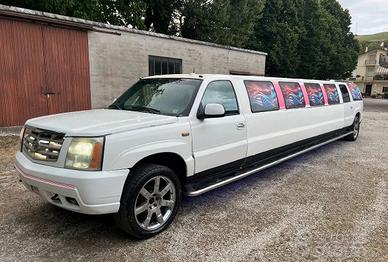 Cadillac Escalade 6.2 con Gaz limousine