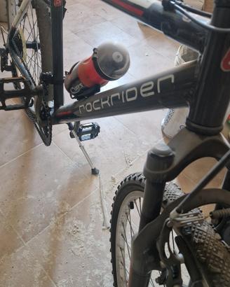 Mountain Bike Rockrider [Modello, e.g., 5.1/ST100]