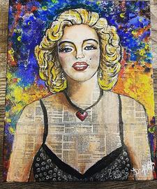 Marylin Monroe dipinto a mano ritagli di giornale