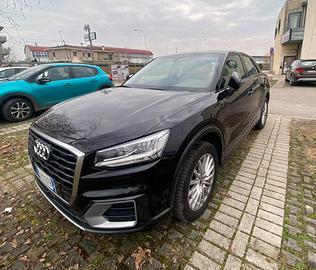 Audi Q2 1.6 tdi automatica