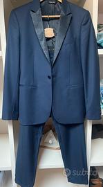 Abito Brian Dales blu elegante con rever nero