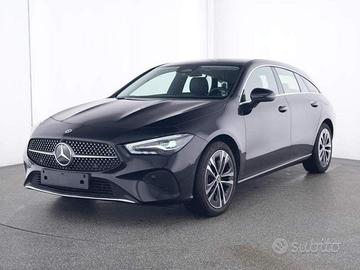 MERCEDES-BENZ CLA 180 Automatic Shooting Brake P