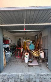 CASTELFRANCO EMILIA - RASTELLINO - GARAGE CON CANT